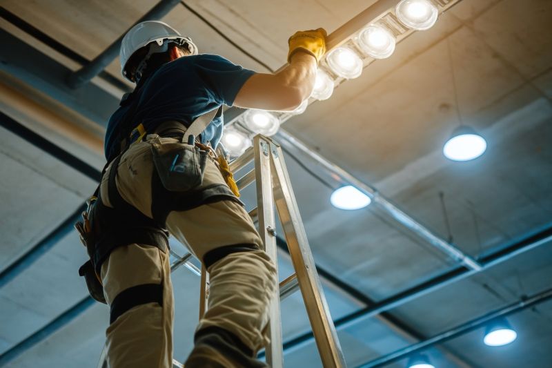 Commercial Light Replacement